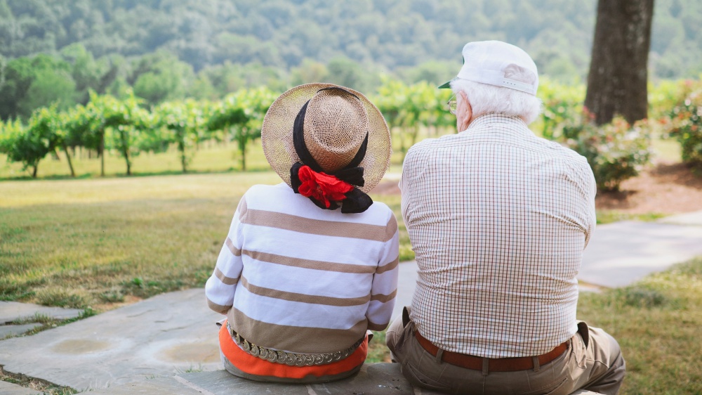 Festa dei nonni 2024, ecco la storia dietro a questa giornata Radio Zeta