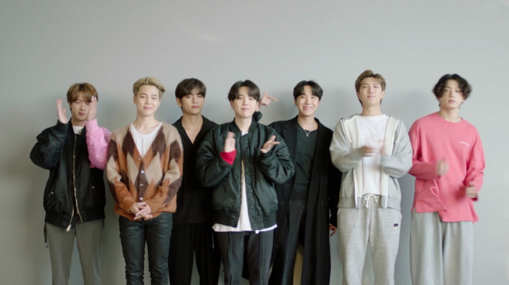 I Bts si prendono una pausa, la boy band sudcoreana comunica sui social quale sarà il loro futuro