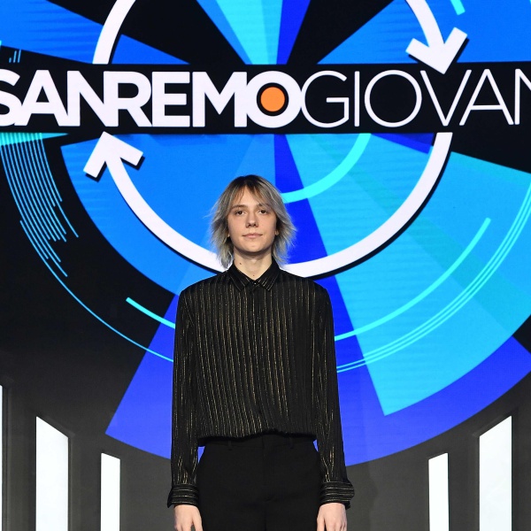 Sanremo Giovani 2022 Chi Sono Gli Artisti Appartenenti Alla Generazione Zeta In Gara Radio Zeta 1700